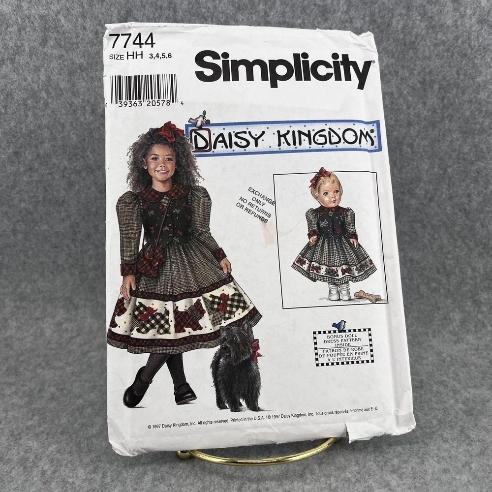 Uncut Daisy Kingdom Child Dress Pattern Simplicity 7744 Size HH 3-6 Girl Vintage